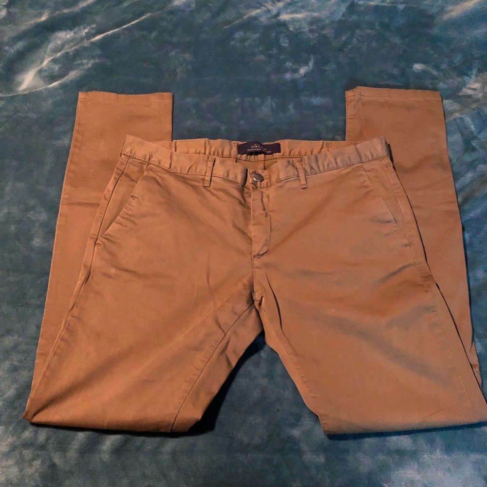 Men’s Zara 32 skinny fit chino.